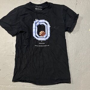 Overtime men’s size small Black Graphic T-Shirt basketball